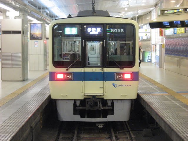 小田急線　準急　伊勢原行き　8000形(平日1本運行)