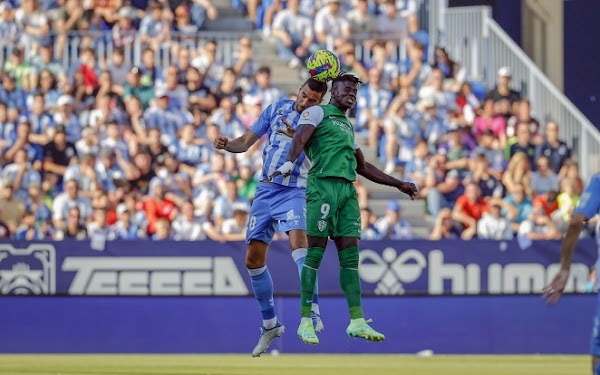 El Málaga empata en un complicado partido ante la SD Huesca (0-0)