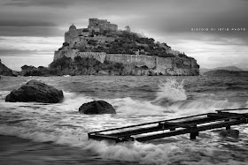Castello Aragonese, Castle, Ischia, Foto Ischia, Spiaggia di Cartaromana, Scogli di Sant' Anna, storm, pontile,