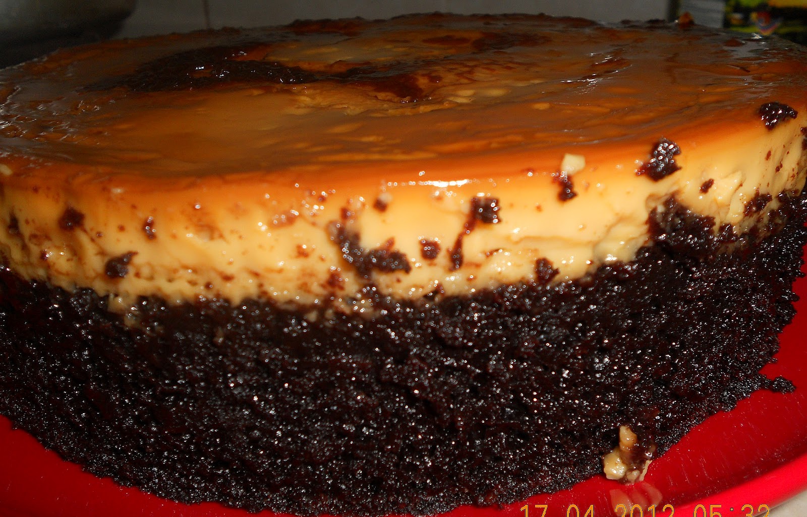 After 5.30 pm: keramel kek coklat