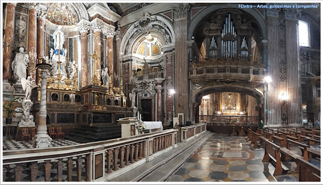 Napoli; Palazzo Sanseverino; Chiesa del Gesù Nuovo; Igreja barroca