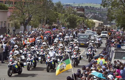 Nelson mandela funeral photos