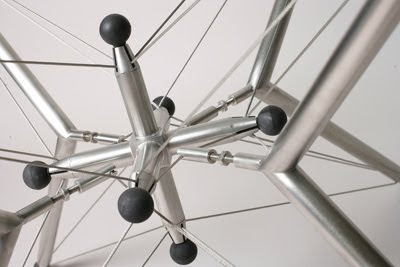 The Clean and Modern V-Star Tensegrity Glasses Table