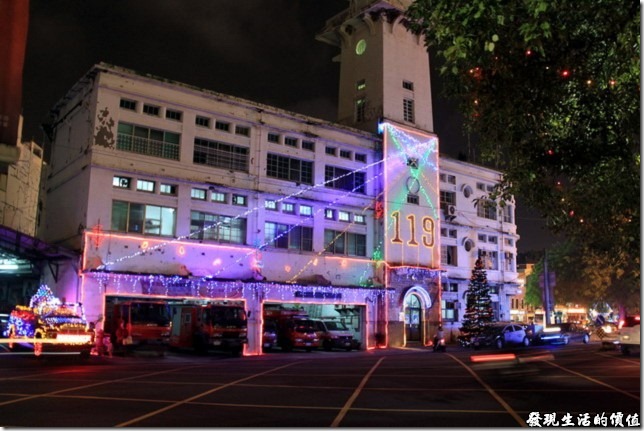 2012台南文學館聖誕樹點燈妝點台南市的夜晚