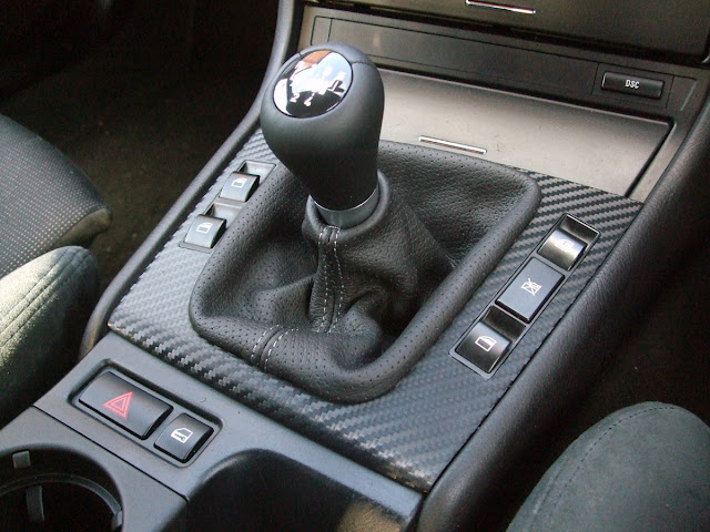 BMW E46 Performance Gear Knob with Carbon Surround