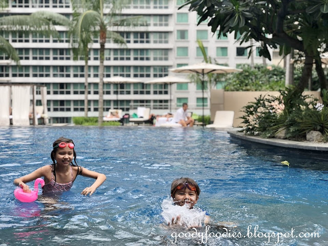 Grand Hyatt KL Pool