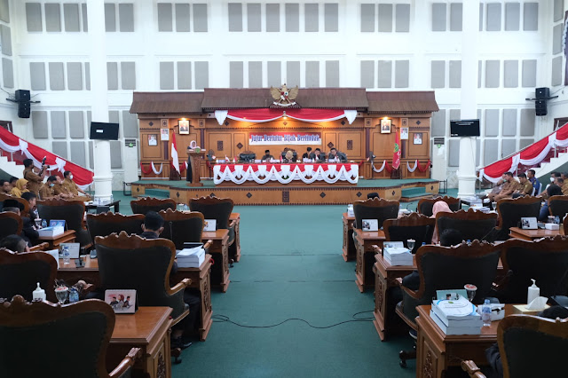 DPRD Gelar Paripurna Terkait Penyampaian dan Penjelasan  Walikota Tanjungpinang Terhadap RAPBD TA 2023