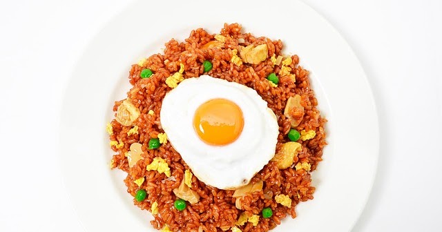 Resep Nasi Goreng Telur Mata Sapi Kecap Manis Pedas 