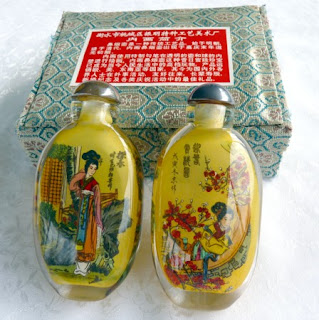 https://yingyujade.com/collections/whats-new/products/vintage-chinese-inside-painted-glass-bottles-of-2-beauties-of-red-mansion