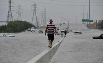 Bencana Banjir Semakin Parah Di Carolina, Tewaskan 32 Orang