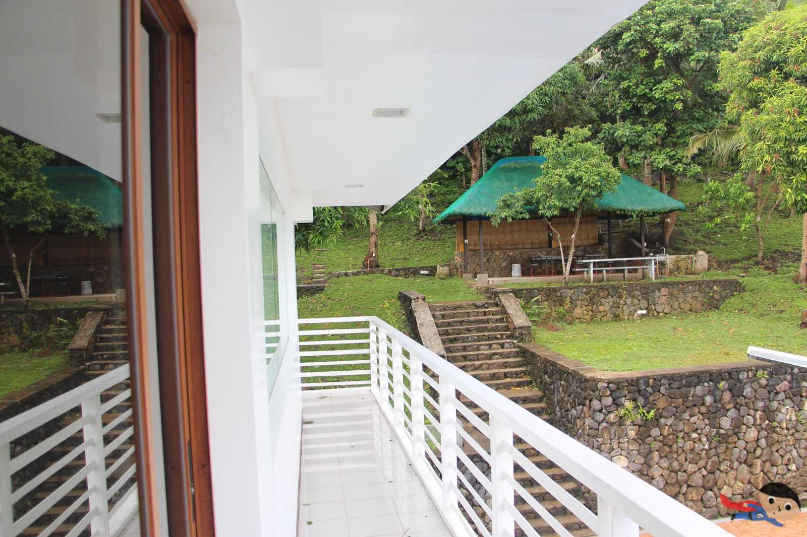 Balcony of Jamaica Peak Resort in Laguna