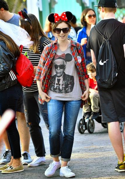 Lily Collins - Os 60 anos da Disney Land