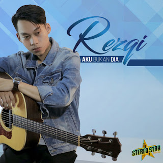 download MP3 Rezqi - Aku Bukan Dia (Single) itunes plus aac m4a mp3