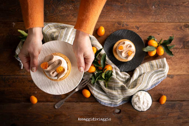 Tartellette alla ricotta, kumquat semicanditi e ganache al caramello