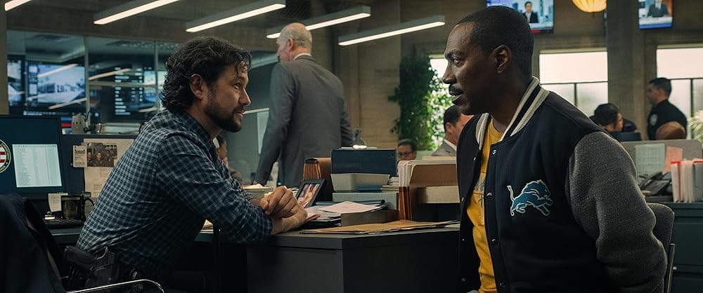 Рецензия на фильм «Полицейский из Беверли-Хиллз: Аксель Фоули» - 01