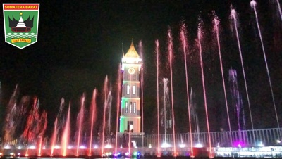 Jam Gadang di Bukit Tinggi yang Eksotis