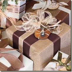 burlap-gifts-l