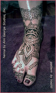 henna tattoo for the foot traditional pattern