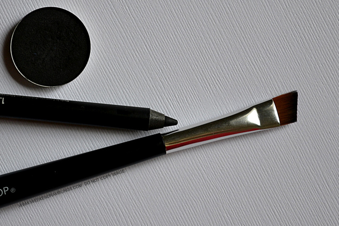 Weekend Ramblings: The Body Shop Slanted Eyeliner Brush