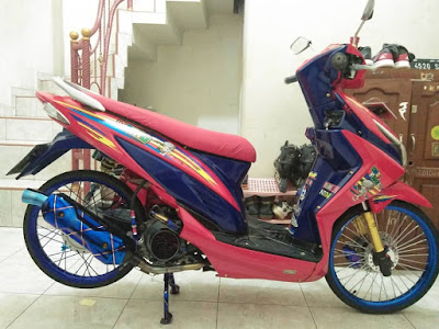 Ide Modifikasi Motor Vario 110 Velg 17 Paling Racing