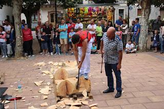 Exhibición de deporte rural en las fiestas de El Regato