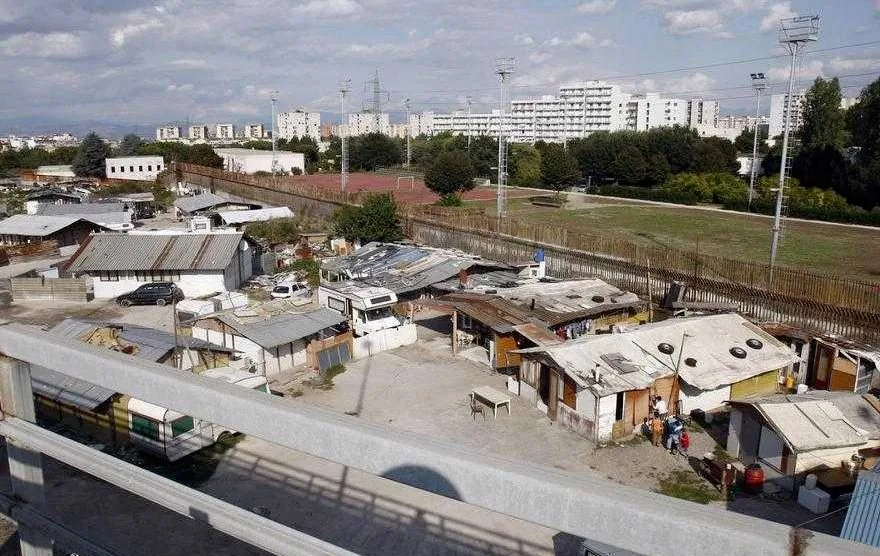 Campo Rom di Scampia