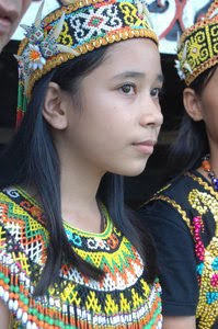 [Image: GADIS-DAYAK-3.JPG]