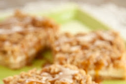 Caramel Apple Cheesecake Bars with Streusel Topping