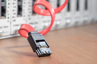 15 Kabel yang Digunakan dalam Instalasi Komputer Panduan Lengkap untuk Memahami dan Menggunakan dengan Tepat
