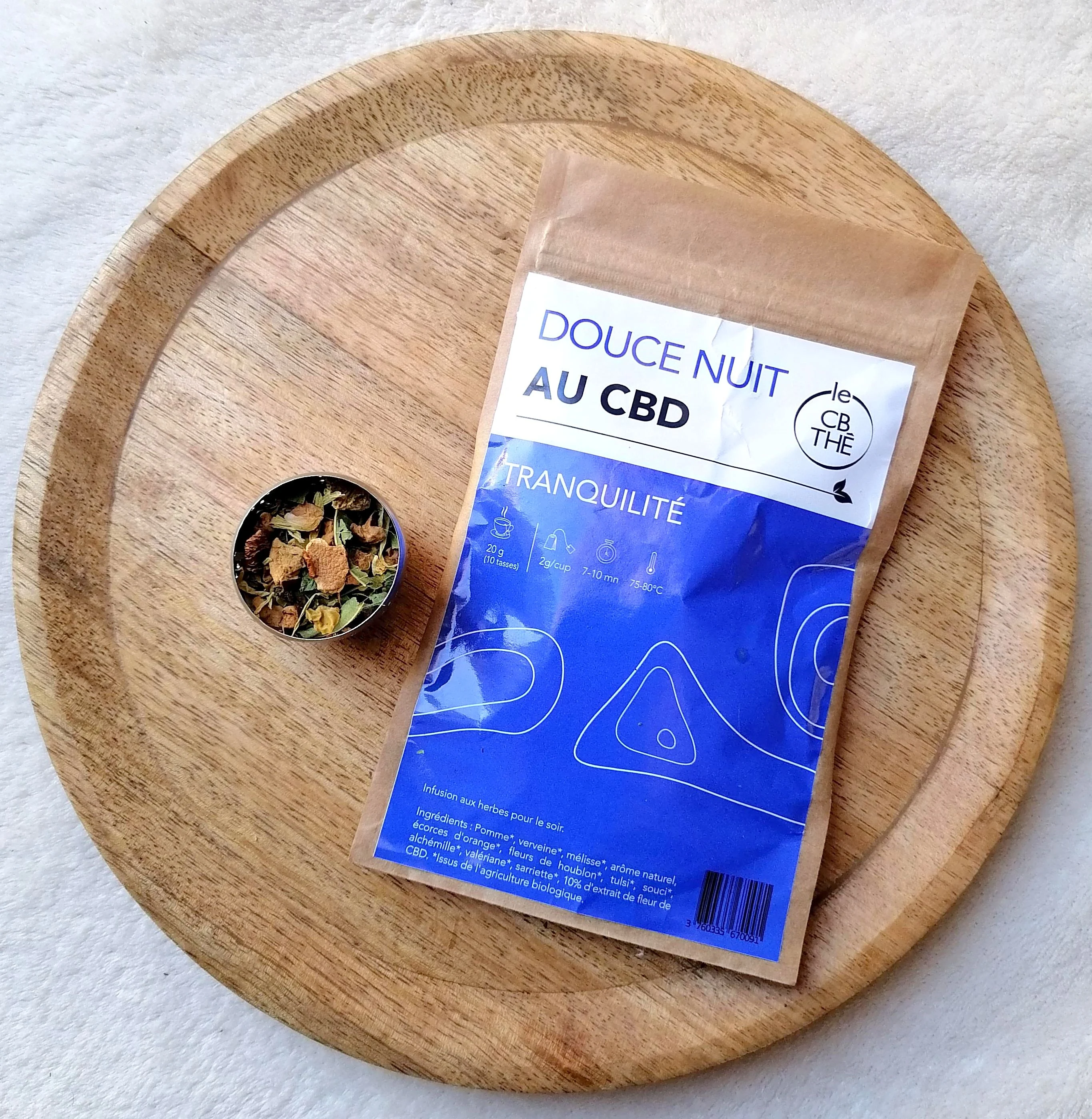 Découverte du CBD avec Captain CBD (huile et tisane pour le sommeil  💤)