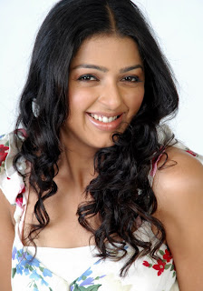 Indian Actress Bhumika Chawla Hairstyle Picture Gallery