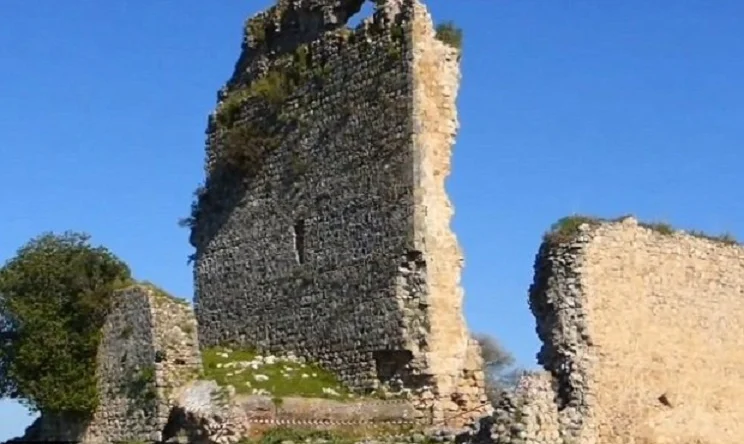 Restoration of 9th century Spanish castle mocked