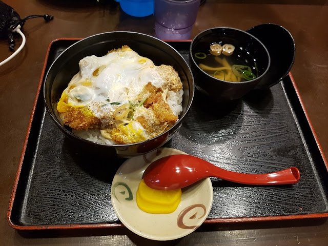 hiroshima asse eki ajiyoshi fried oyster donburi