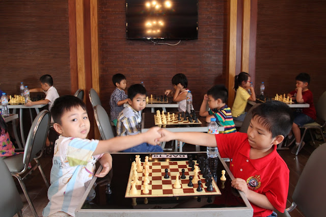 Học cờ vua ở đâu? Học cờ vua mang lại lợi ích gì cho trẻ?