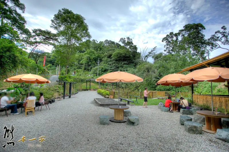 鳶山村吅品饕友庭園餐廳｜鳶山覽勝亭