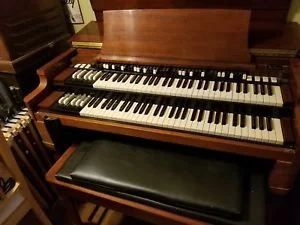 Hammond B3 Organ