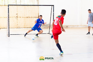 23f5303e-c4bc-423c-99fb-9be73d31e216 Time do Gabriel é campeão do torneio masculino de futsal em Prata.