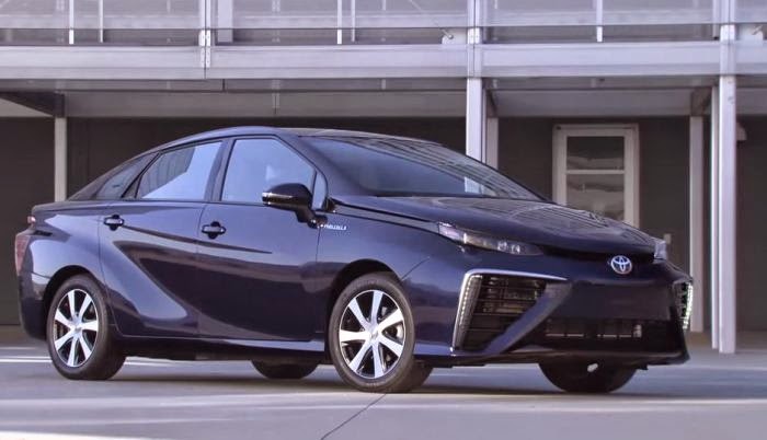 The first review of 2016 Toyota Mirai video