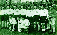 SELECCIÓN DE CHECOSLOVAQUIA. Temporada 1935-36. Faczinek, Antonin Puč, Srbek Jarslav Burgr, Zajiček, Bouška, Čtyřoký, František Plánička. Sobotka, Oldrich Nejedlý y Bouček. SELECCIÓN DE CHECOSLOVAQUIA 1 🆚 SELECCIÓN DE ESPAÑA 0 Domingo 26/04/1936, 16:30 horas. Partido internacional amistoso. Praga, Checoslovaquia, Letná Stadium: 32.000 espectadores. GOLES: ⚽1-0: 12’, Zajiček, de penalti.