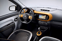 Renault Twingo ZE (2020) Interior