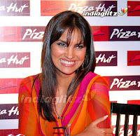 Lara Dutta at Pizza Hut