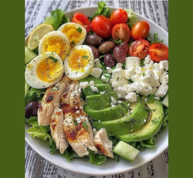 MEDITERRANEAN CHICKEN AND AVOCADO SALAD