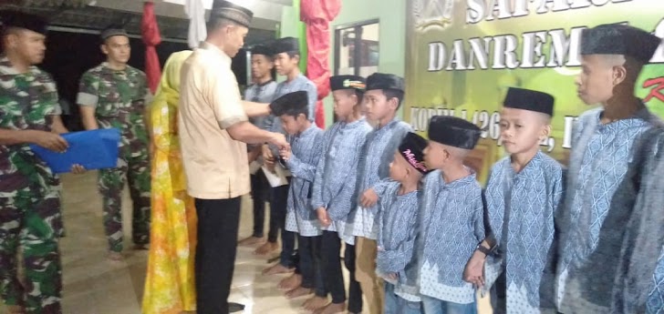 Danrem 141/Tp Kolonel Inf Suwarno S.A.P, dan Ibu Safari Ramadhan 1440-H,   ke Batalion Yonif 726/Tml              