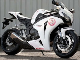 Beautiful Bikes Wall papers 