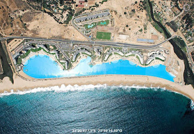 bassein 0010 أكبر و أنقى حمام سباحة في العالم بتكليف خمسة بلاين جنية استرليني  في تشيلي