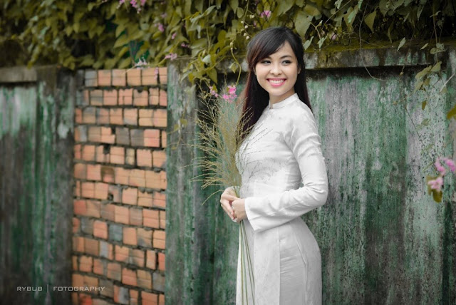 beautiful girl in ao dai 20000 ao-dai very-beautiful-girl-in-ao-dai very-pretty-girl-in-ao-dai very-beautiful-woamn-ao-dai girl-xinh-mac-ao-dai ao-dai-viet-nam