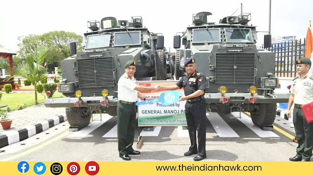 The Nepali Army receives non-lethal equipment from the Indian COAS.