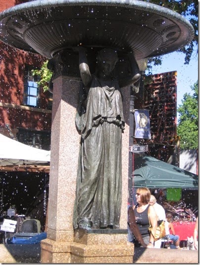 IMG_3469 Skidmore Fountain in Portland, Oregon on September 7, 2008