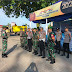 Personel Koramil 01/Pariaman Melaksanakan Pengamanan Natal 2023 Dan menyambut Tahun Baru 2024 Di Pantai Gandoriah