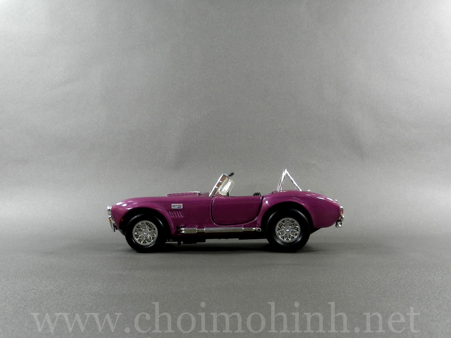 Shelby Cobra 1965 1:32 side